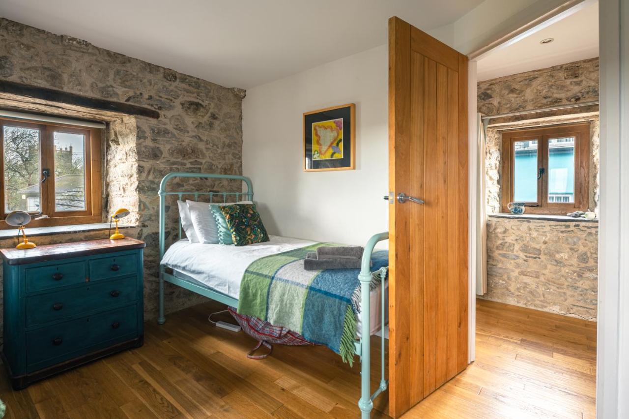 Stunning Converted Granary In Heart Of St Davids Extérieur photo
