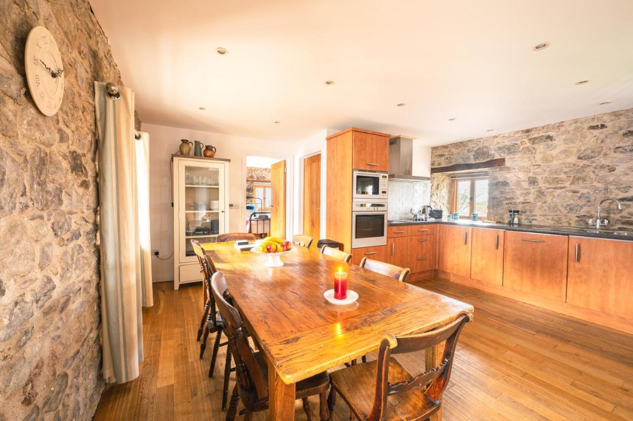 Stunning Converted Granary In Heart Of St Davids Extérieur photo